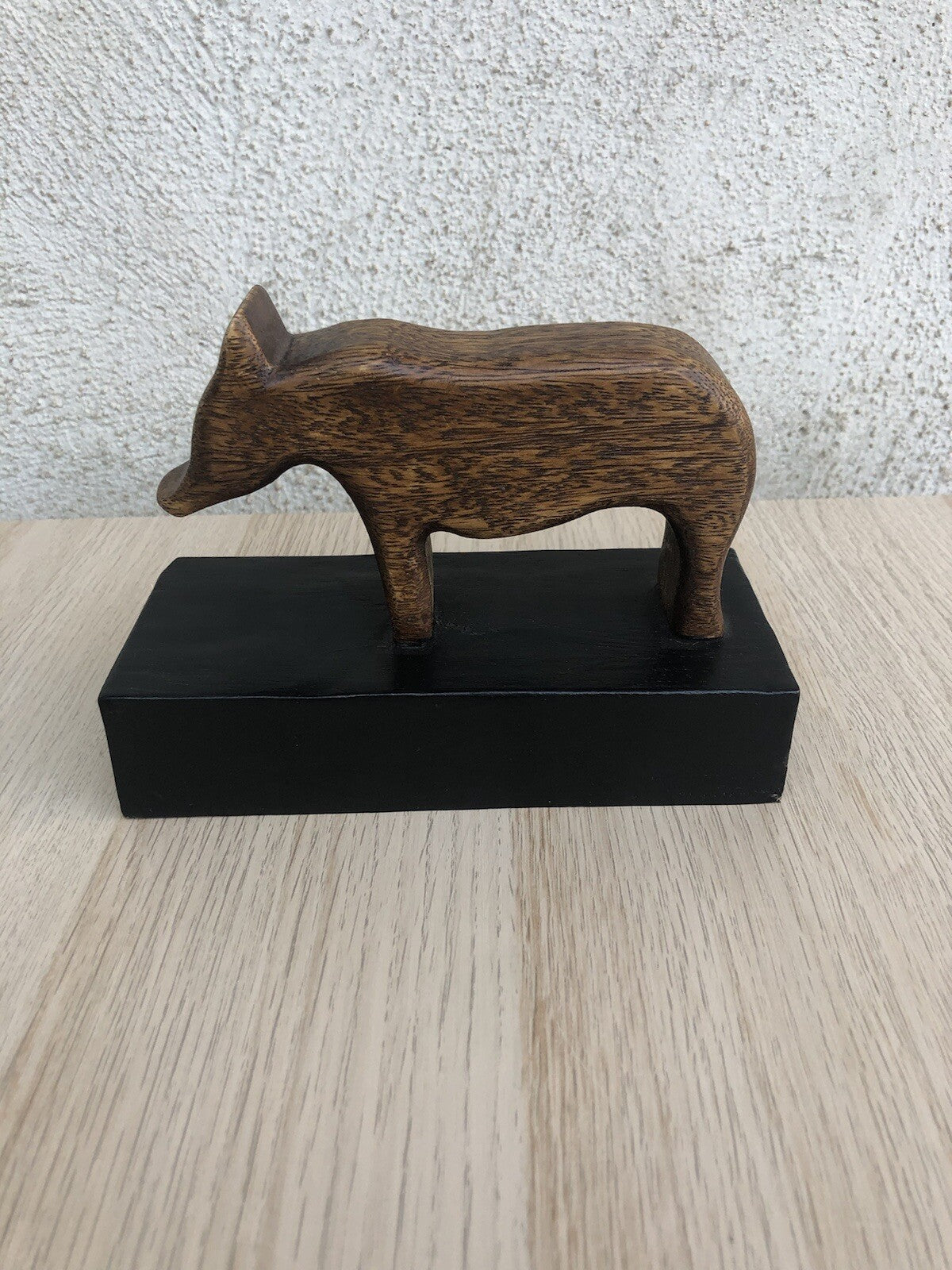 Scultura Vintage Tapiro In Legno