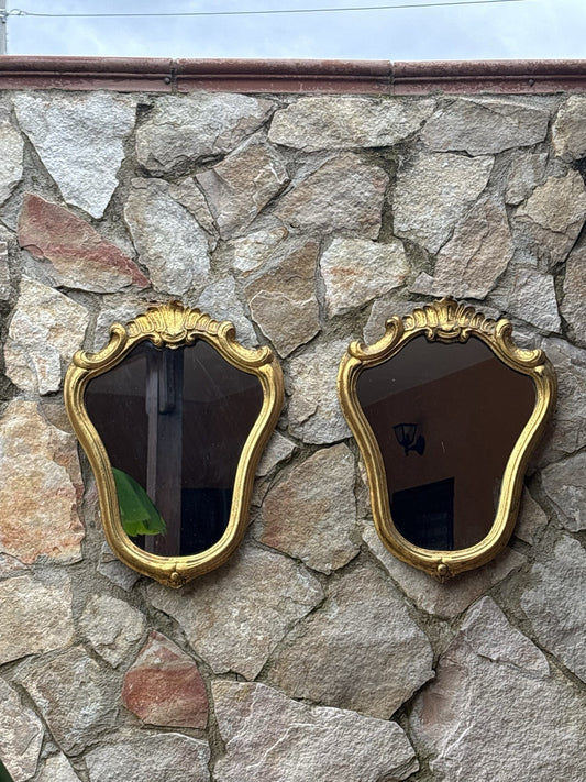 Coppia Di Specchi Vintage Con Cornici In Legno