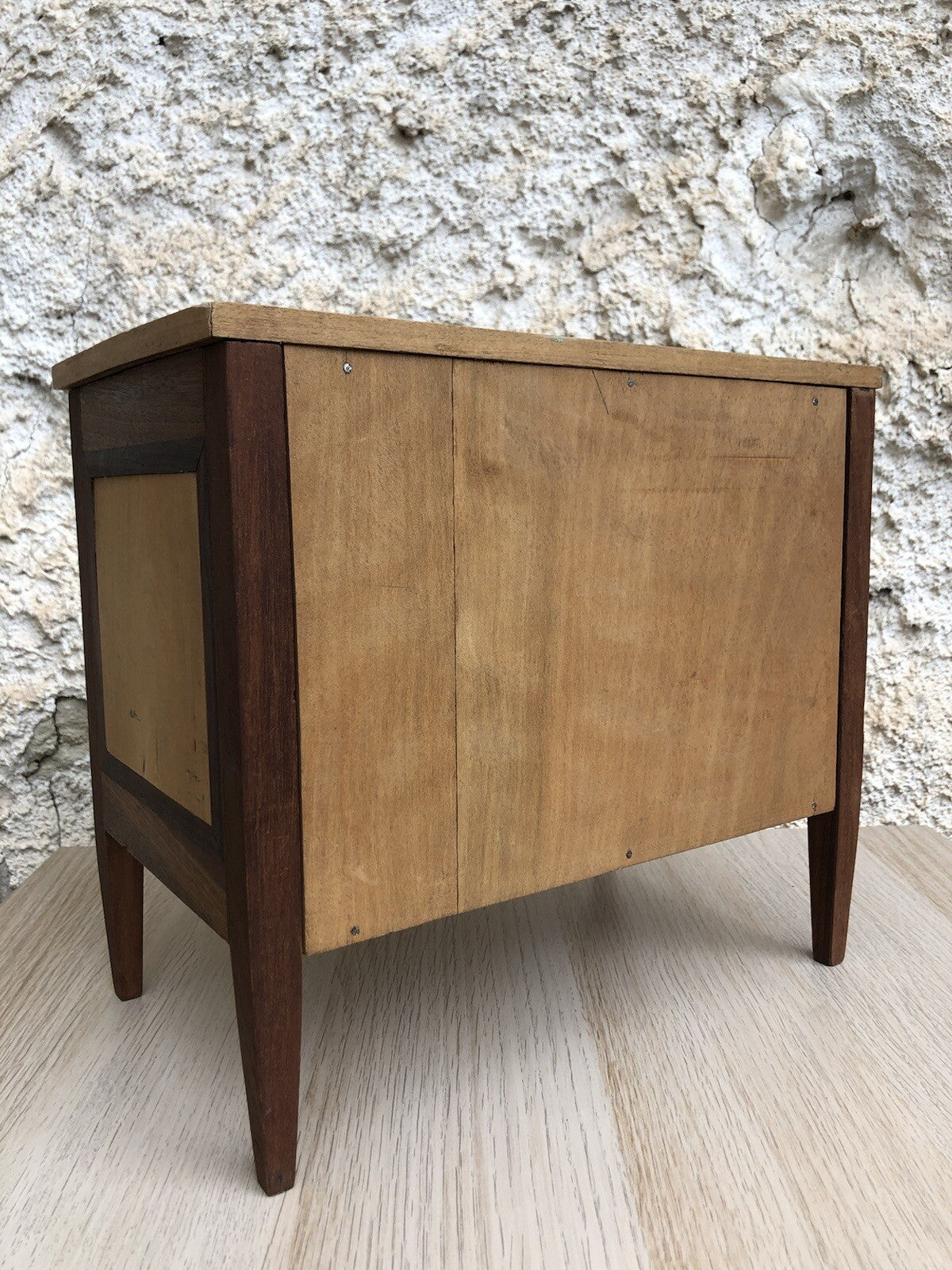 Mobiletto Portagioie Vintage In Legno