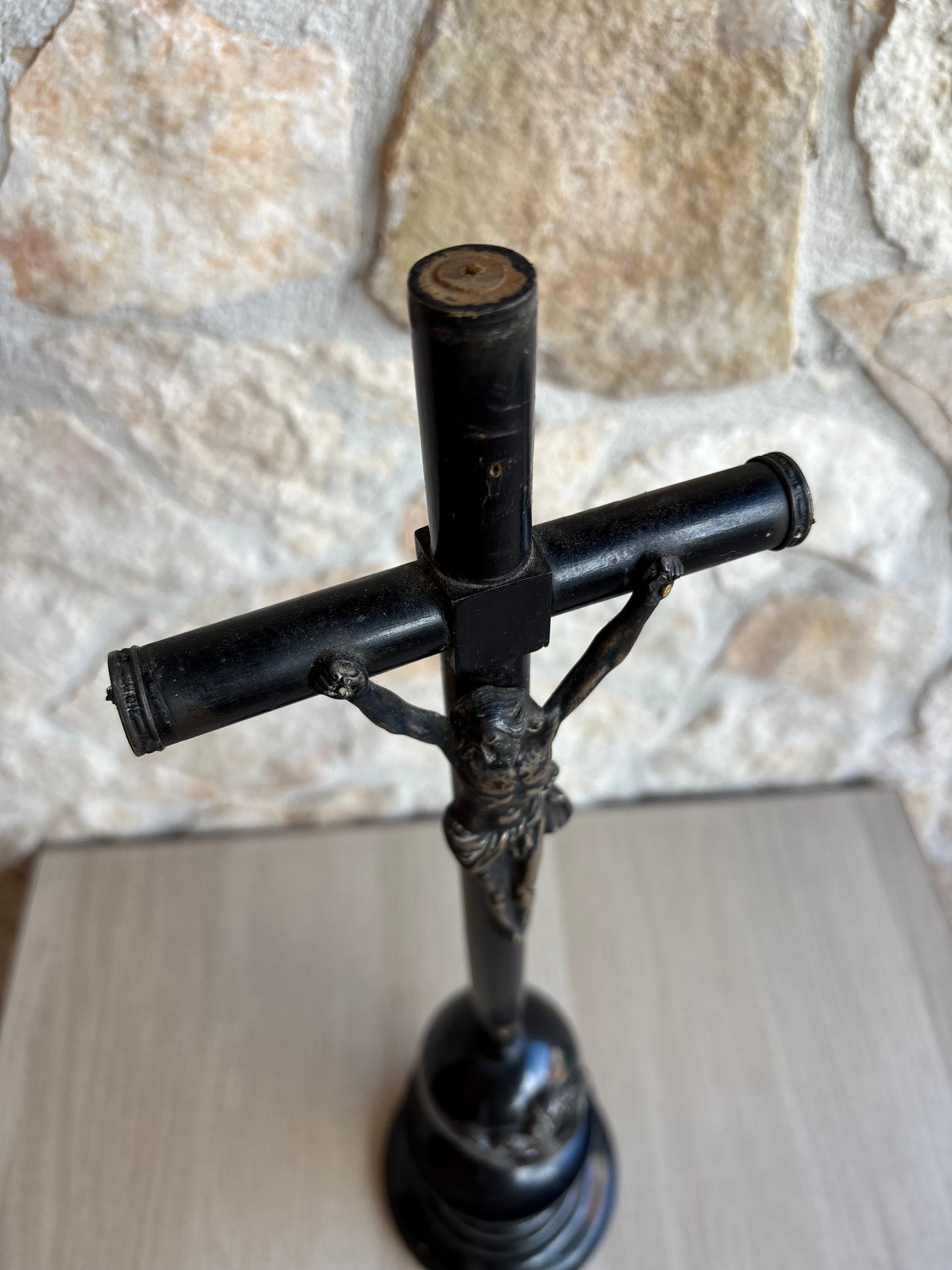 Crocifisso antico in legno