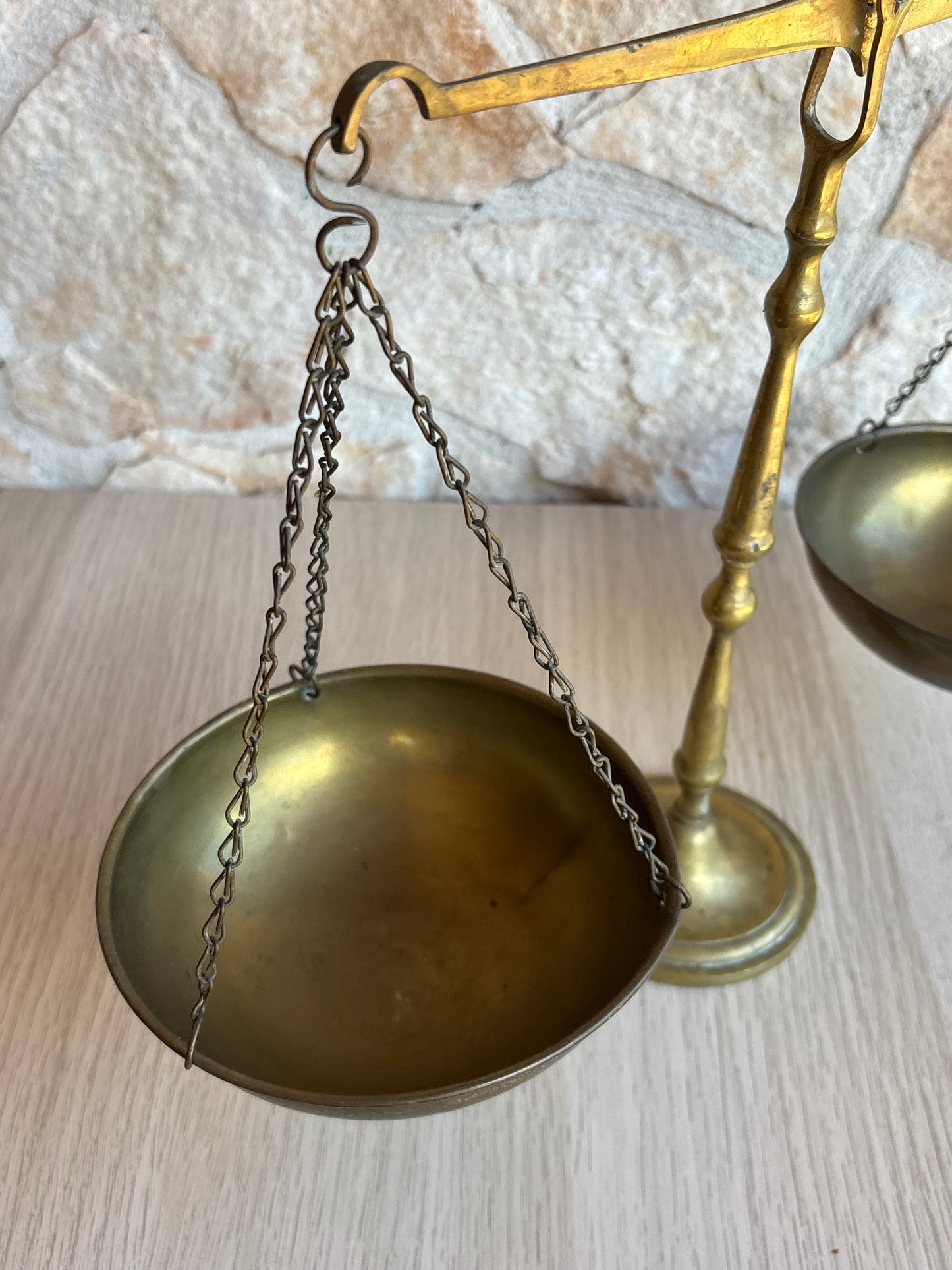 Bilancia vintage in ottone