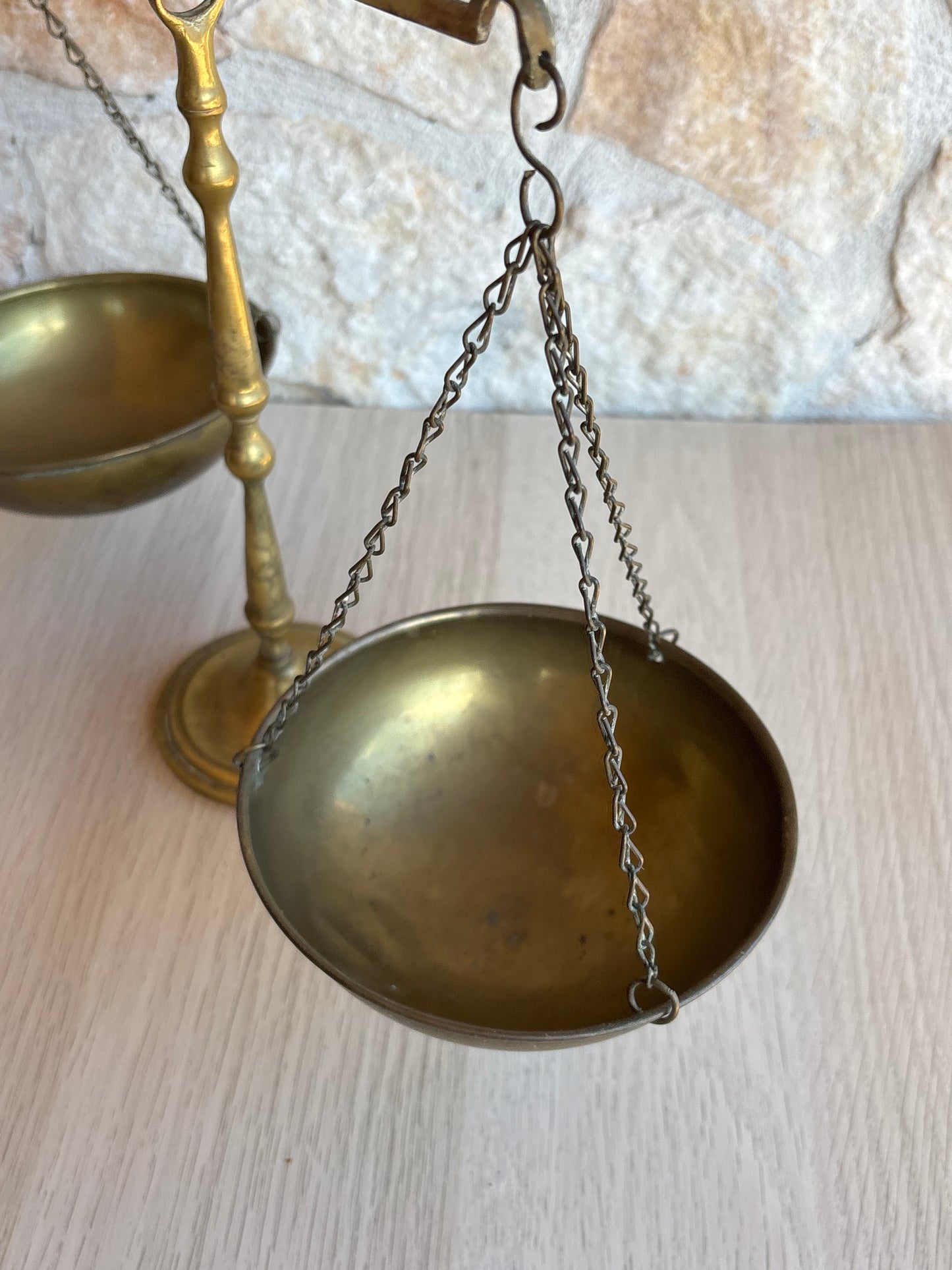 Bilancia vintage in ottone