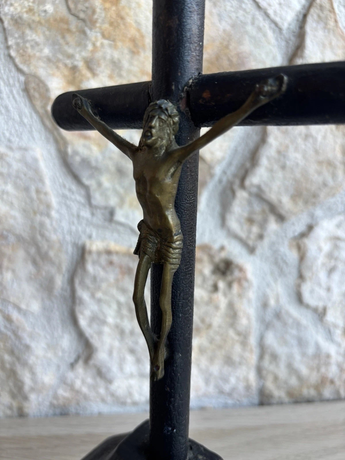 Crocifisso in legno vintage