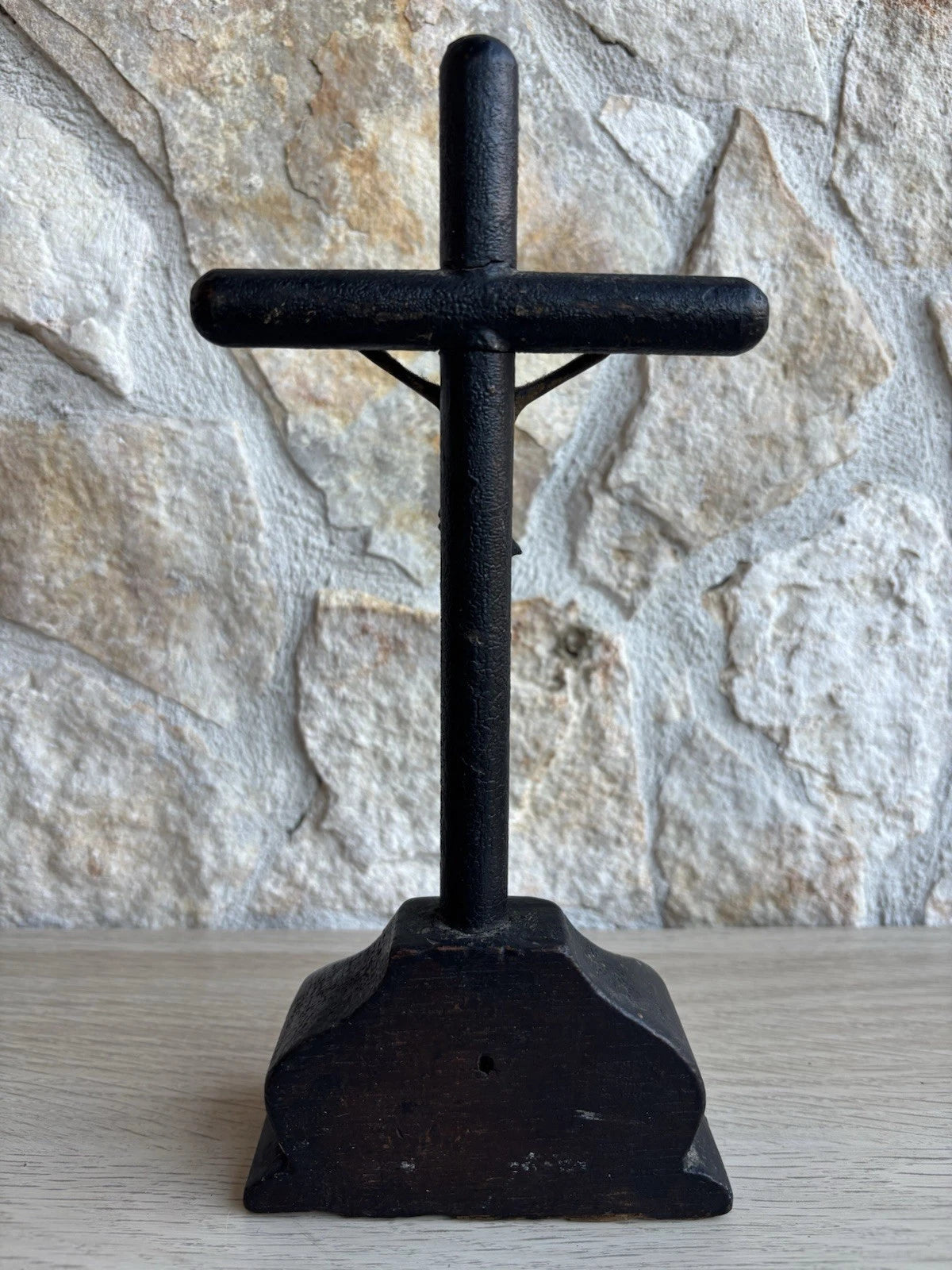 Crocifisso in legno vintage