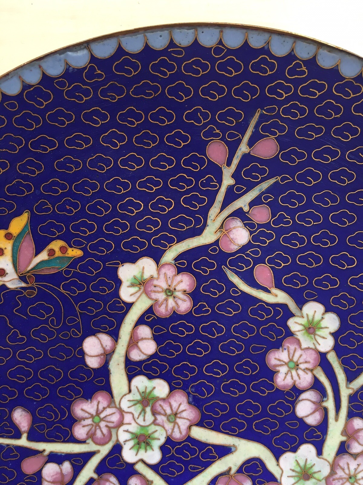 Piatto decorativo in ottone e cloisonné cinese orientale- Fiori di Pesco