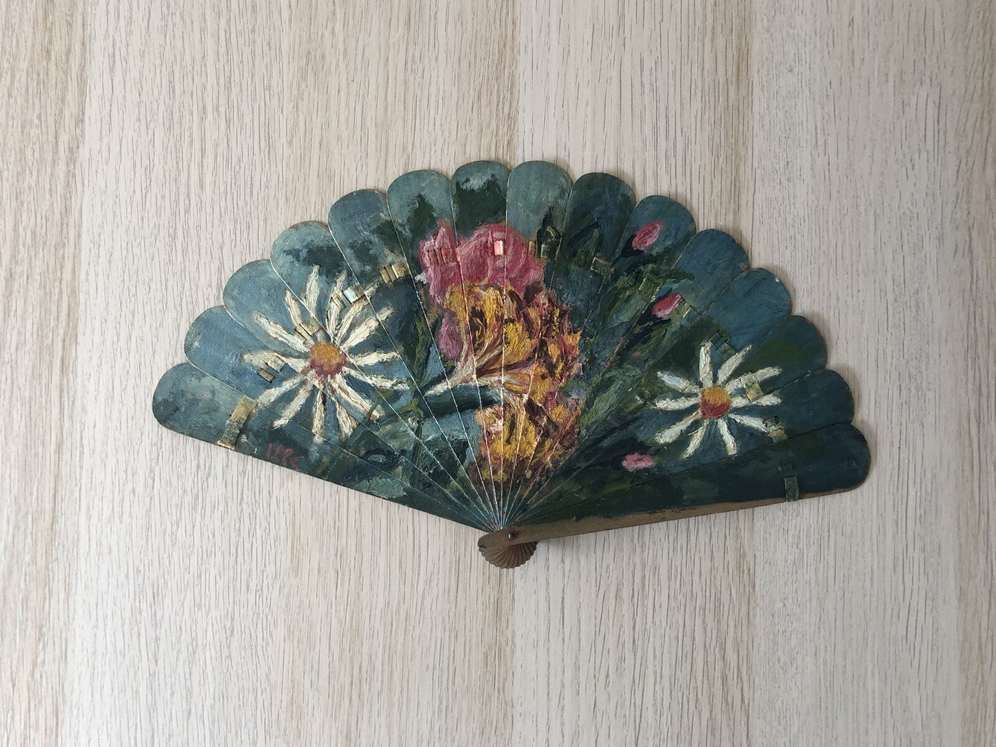 Ventaglio In Legno Dipinto A Olio Vintage