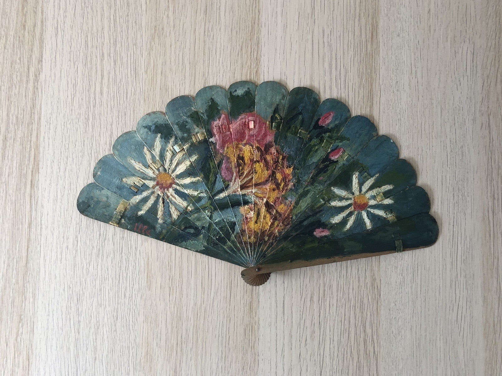 Ventaglio In Legno Dipinto A Olio Vintage
