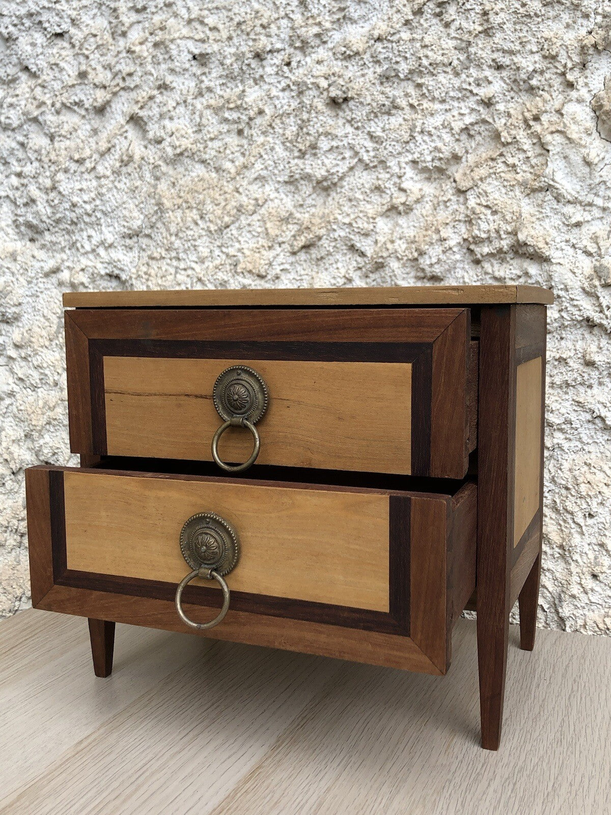 Mobiletto Portagioie Vintage In Legno