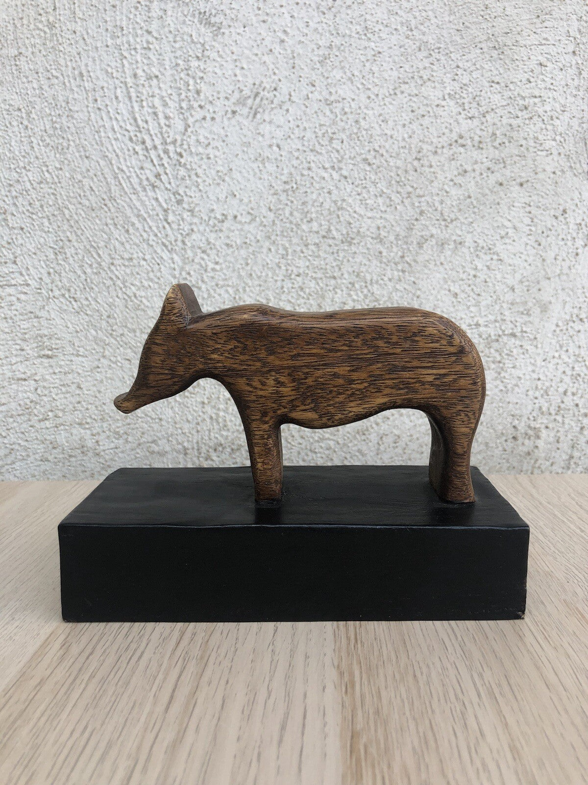 Scultura Vintage Tapiro In Legno