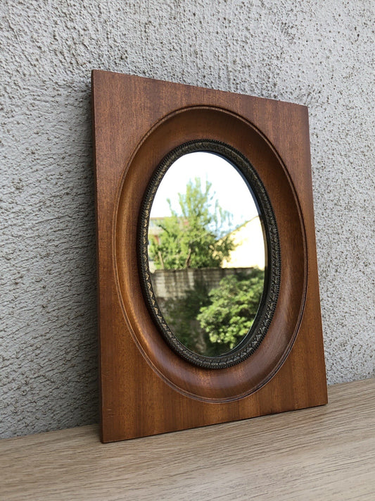 Specchio vintage con cornice in legno