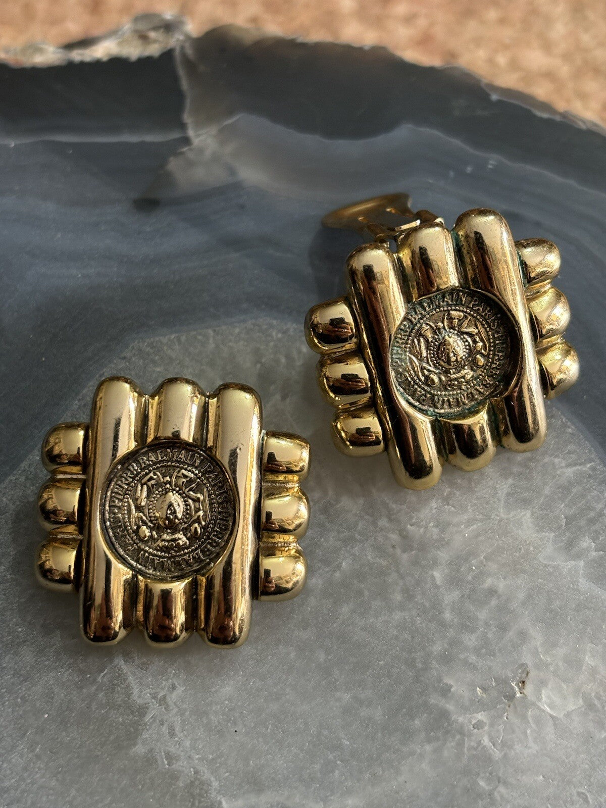 Orecchini A Clip Vintage Pierre Balmain In Ottone