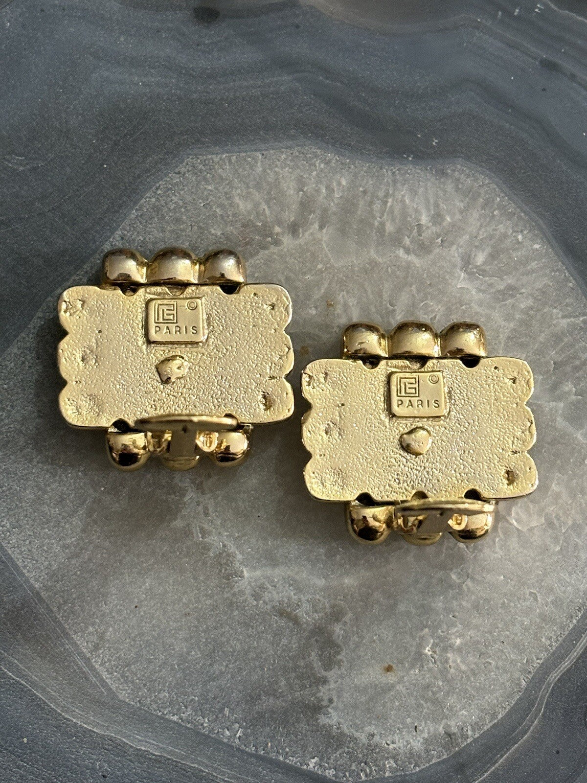 Orecchini A Clip Vintage Pierre Balmain In Ottone