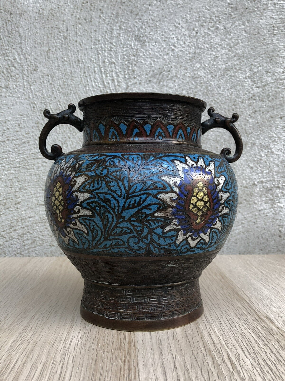 Vaso Vintage Cinese In Bronzo E Cloisonné