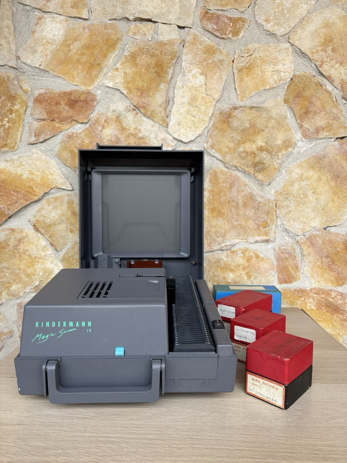 Proiettore Per Diapositive Vintage Made In Germany (con Diapositive Didattiche)