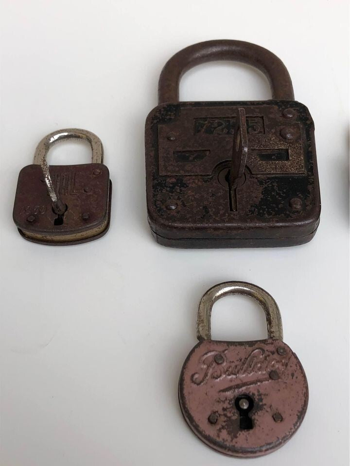 Antichi lucchetti in ferro