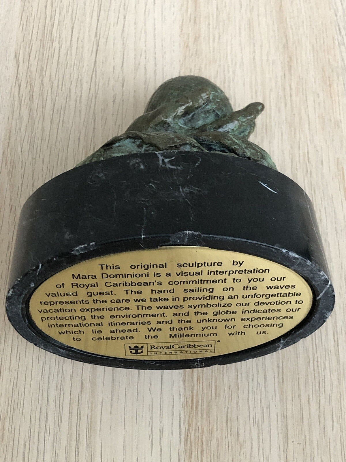 Scultura vintage Mara Dominioni in bronzo- Royal Caribbean International