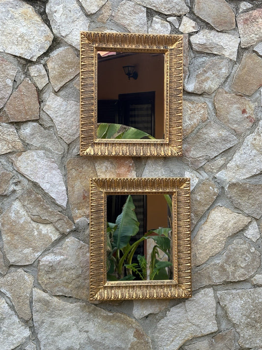 Coppia Di Specchi Vintage In Legno