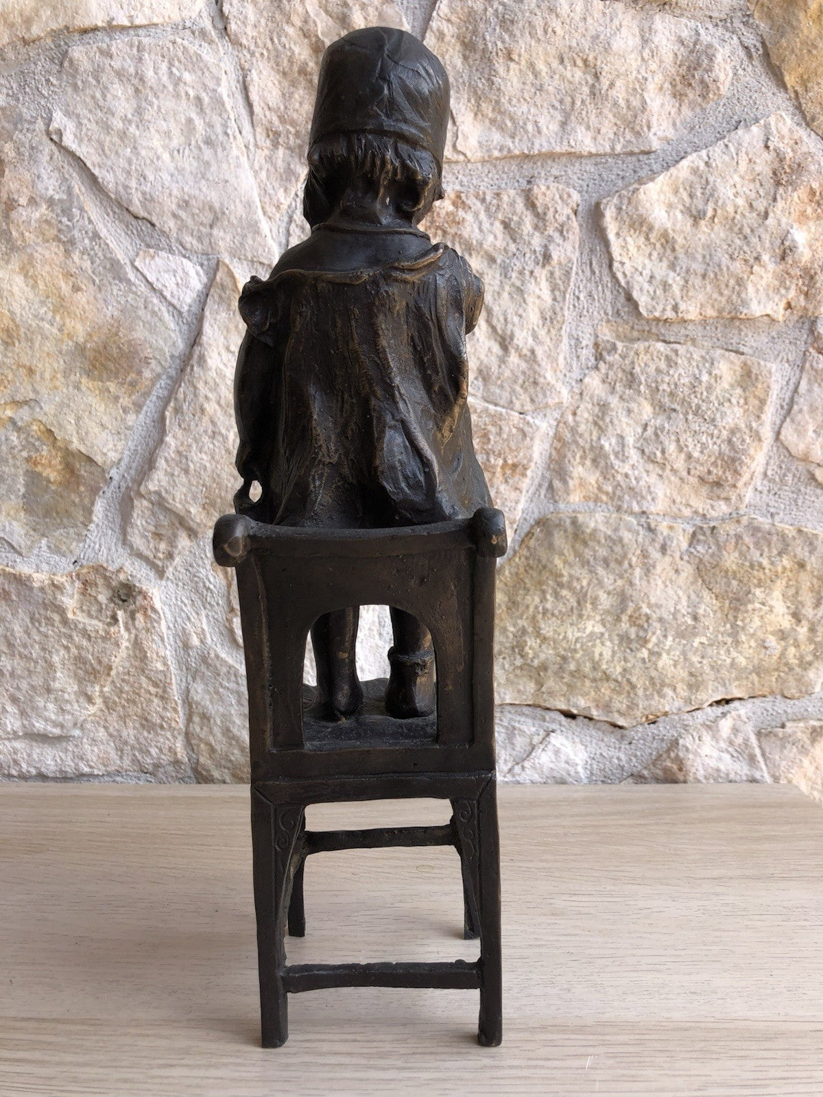 Scultura Vintage In Bronzo, Bimba Su Sedia