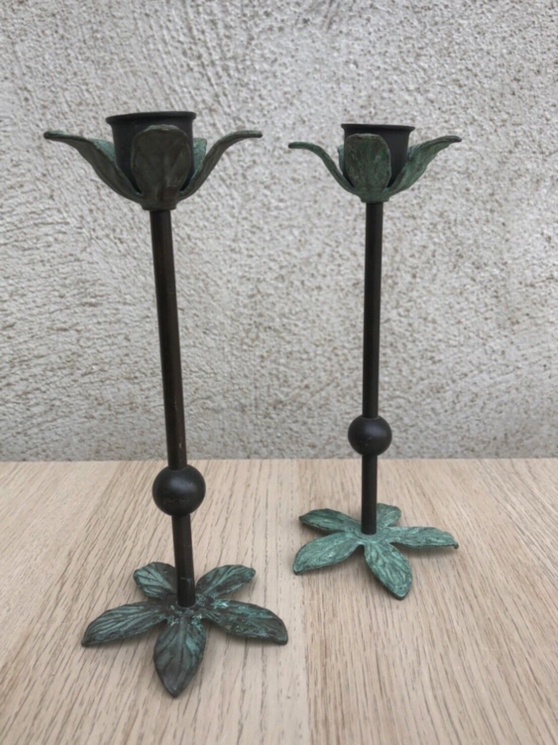Coppia Di Portacandele Vintage In Metallo