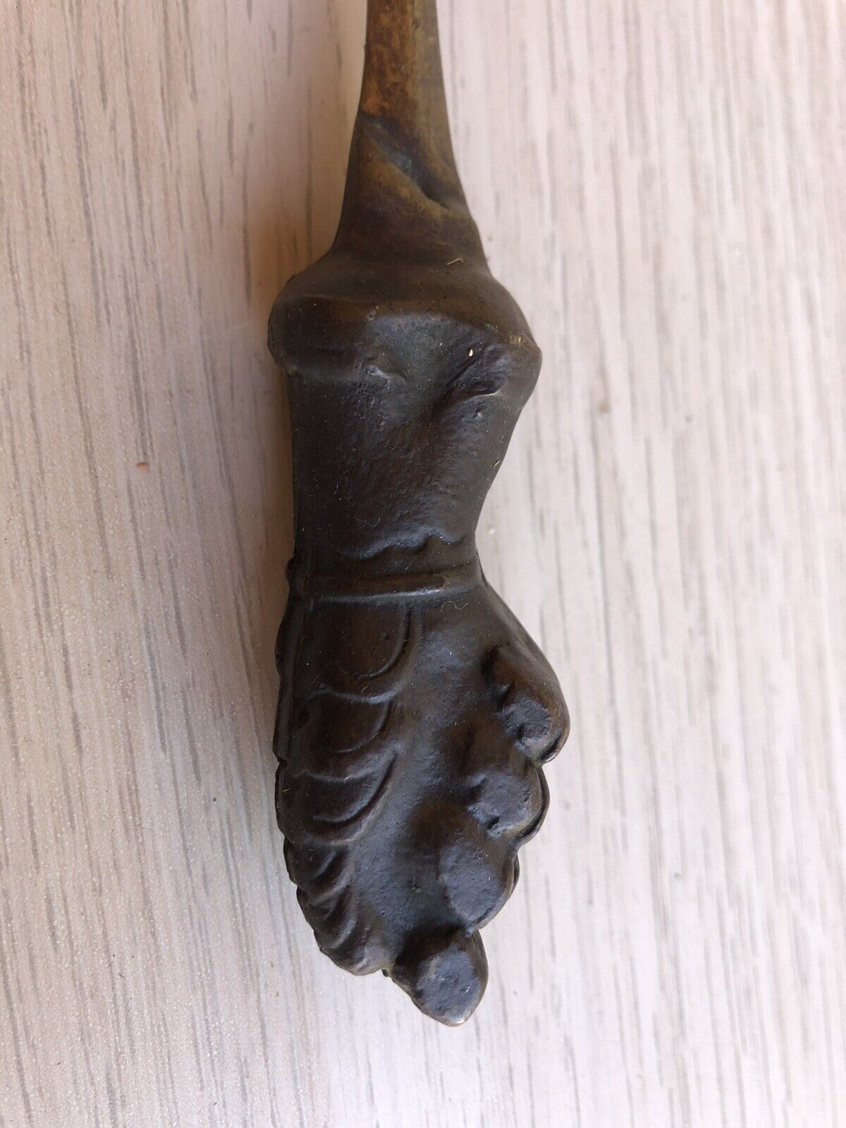 Tagliacarte Scultura Vintage In Bronzo