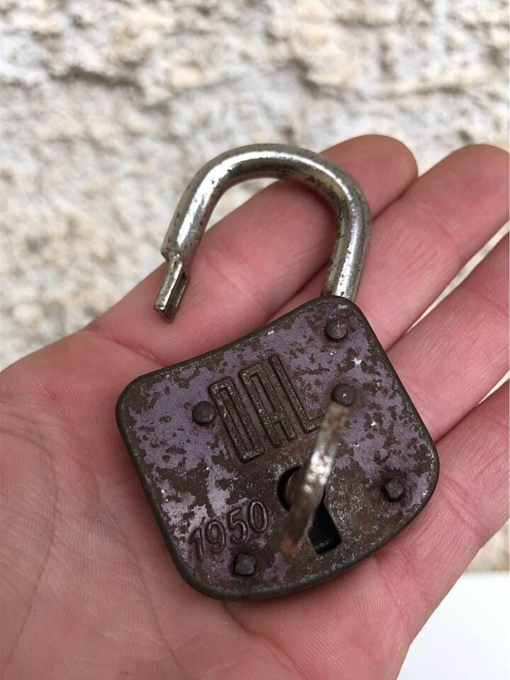 Antichi lucchetti in ferro