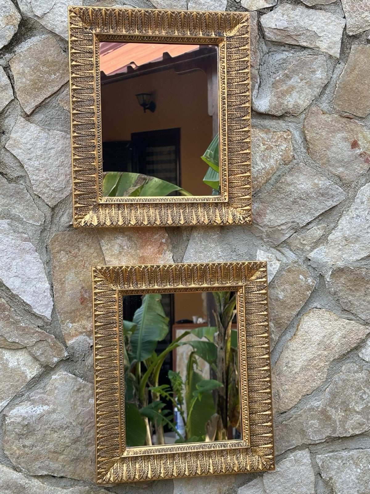 Coppia Di Specchi Vintage In Legno