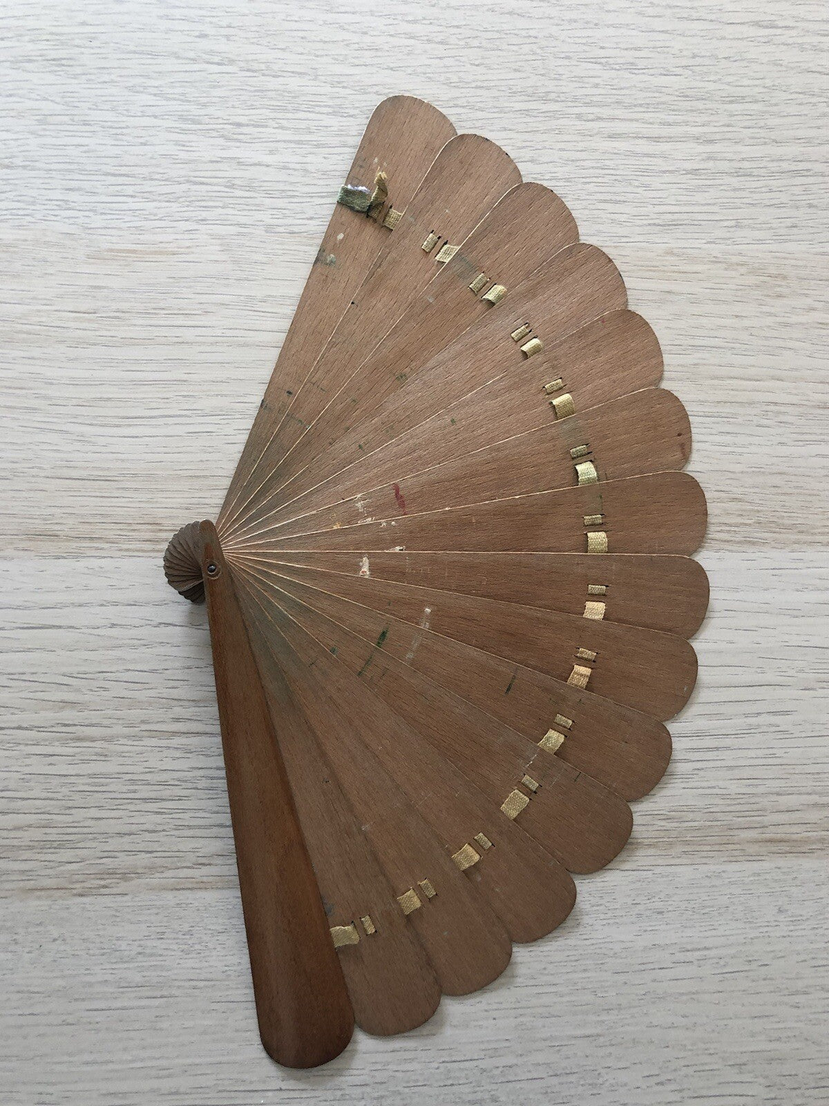 Ventaglio In Legno Dipinto A Olio Vintage