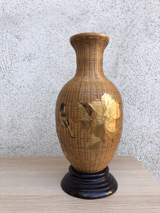 Vaso vintage cinese in vimini