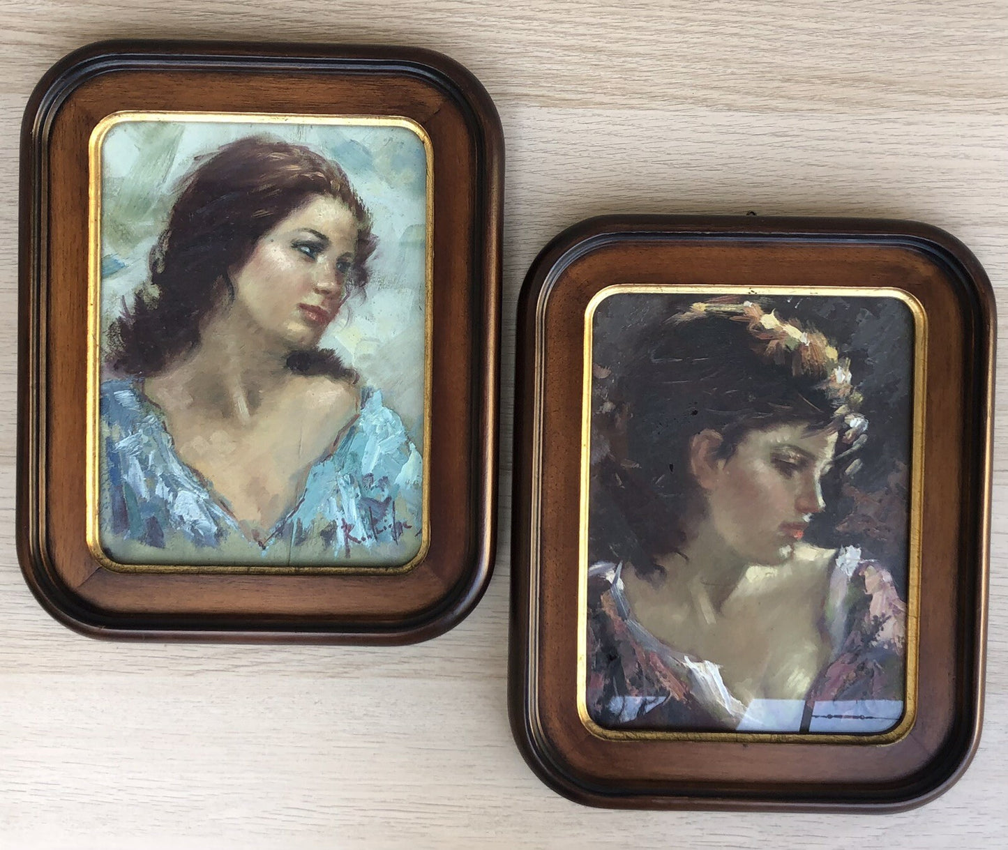Coppia quadri vintage -Figure Donne- dipinti  a olio su tavola