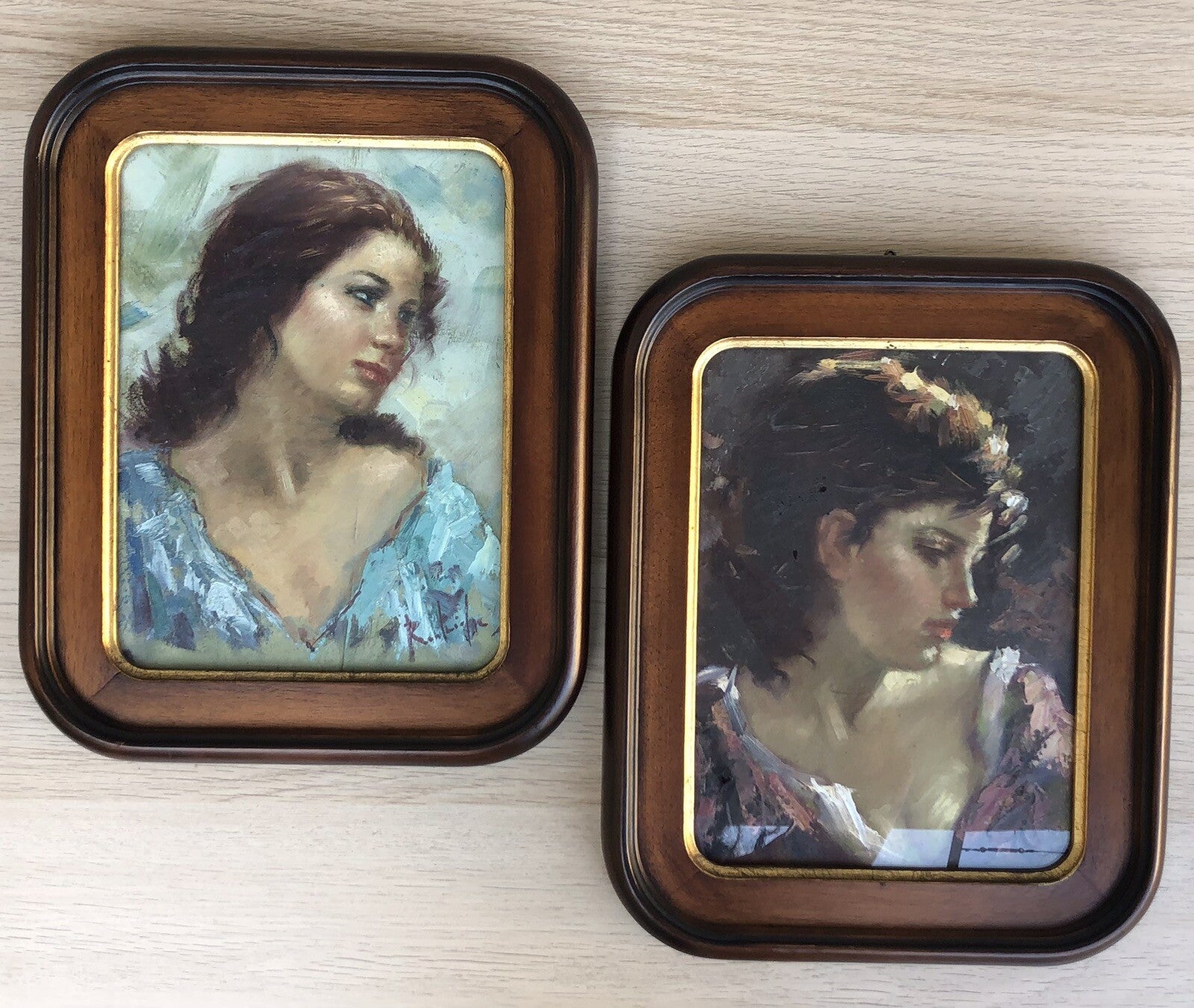 Coppia quadri vintage -Figure Donne- dipinti  a olio su tavola