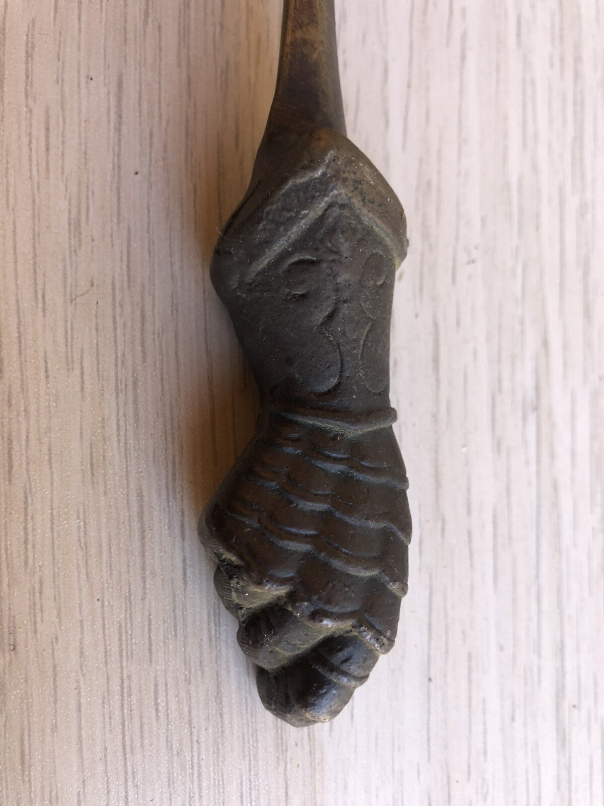 Tagliacarte Scultura Vintage In Bronzo