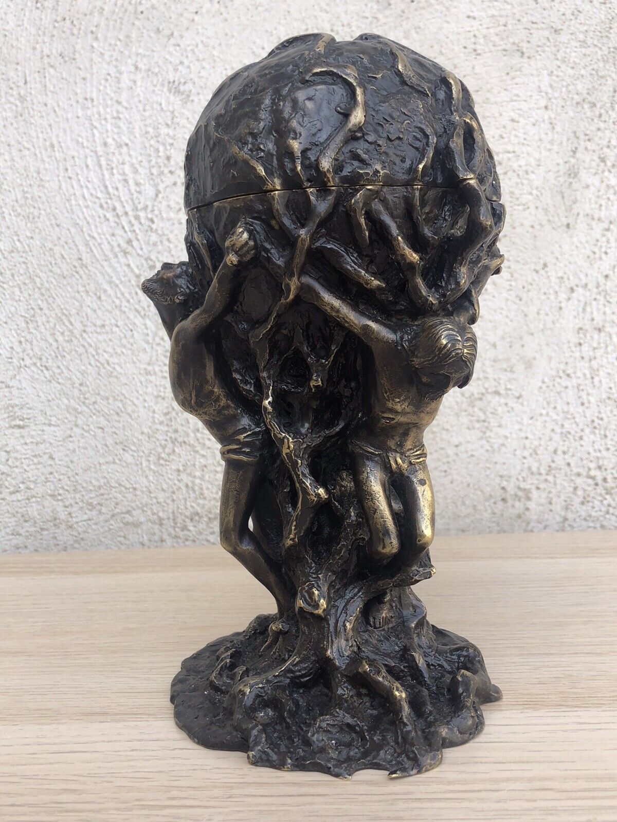 Scultura pisside in bronzo vintage, crocifissione Gesù Cristo