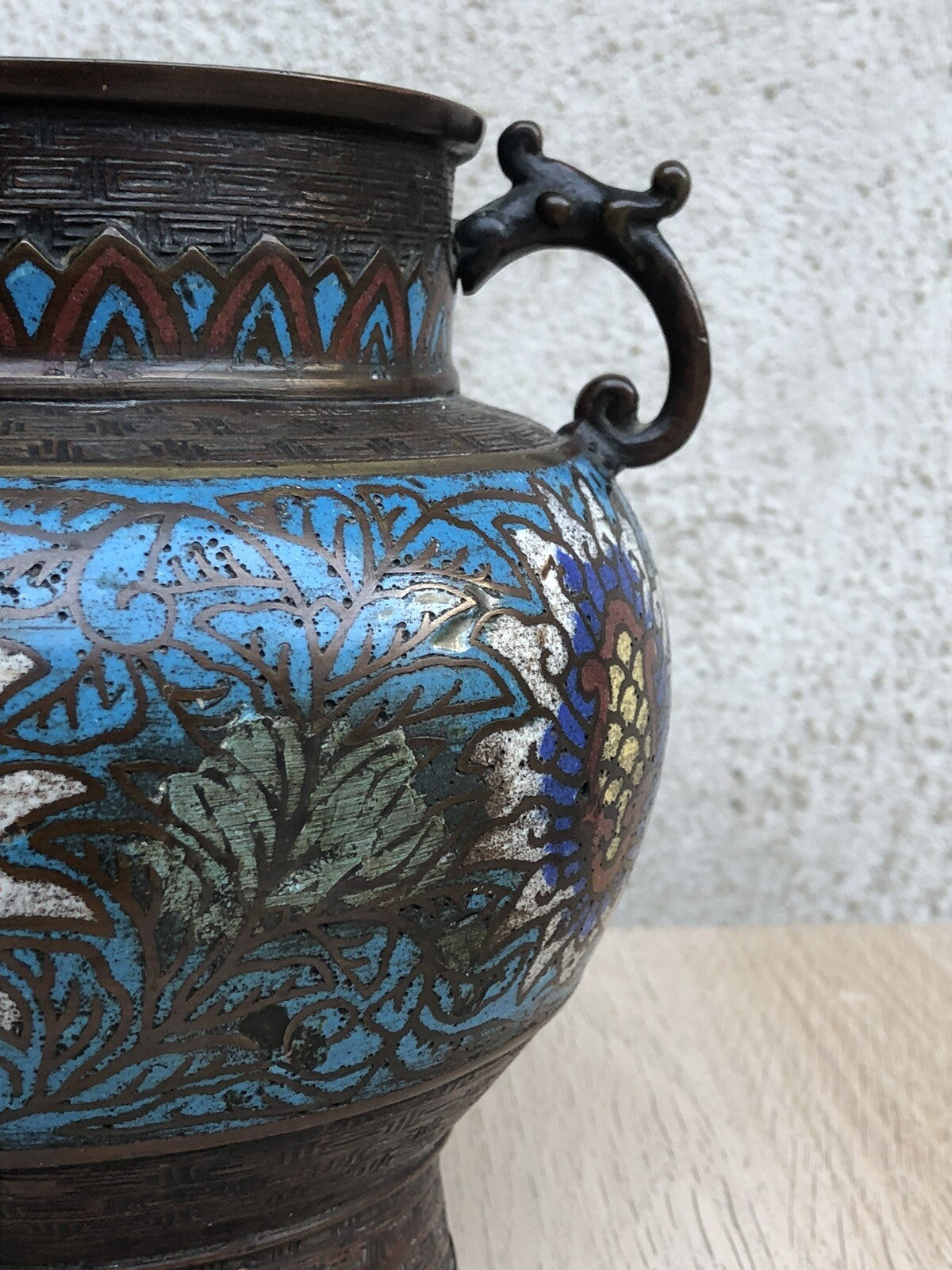 Vaso Vintage Cinese In Bronzo E Cloisonné