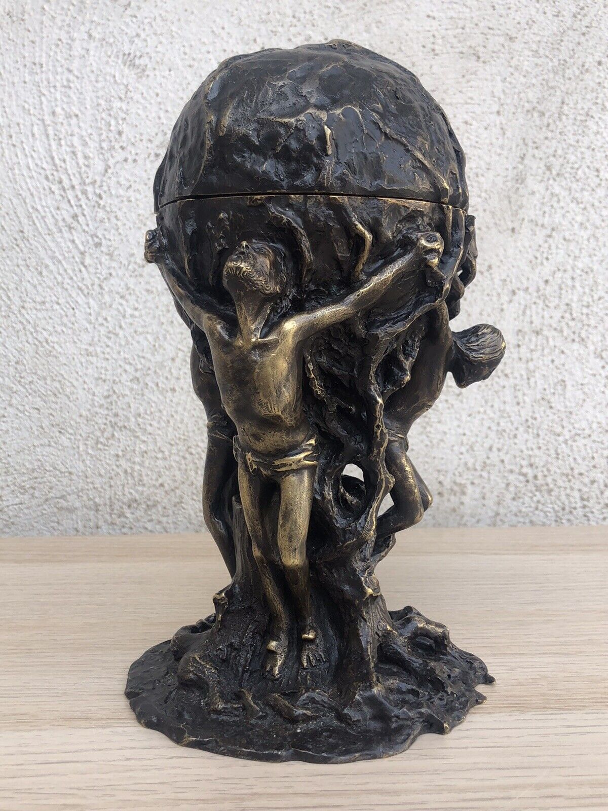 Scultura pisside in bronzo vintage, crocifissione Gesù Cristo