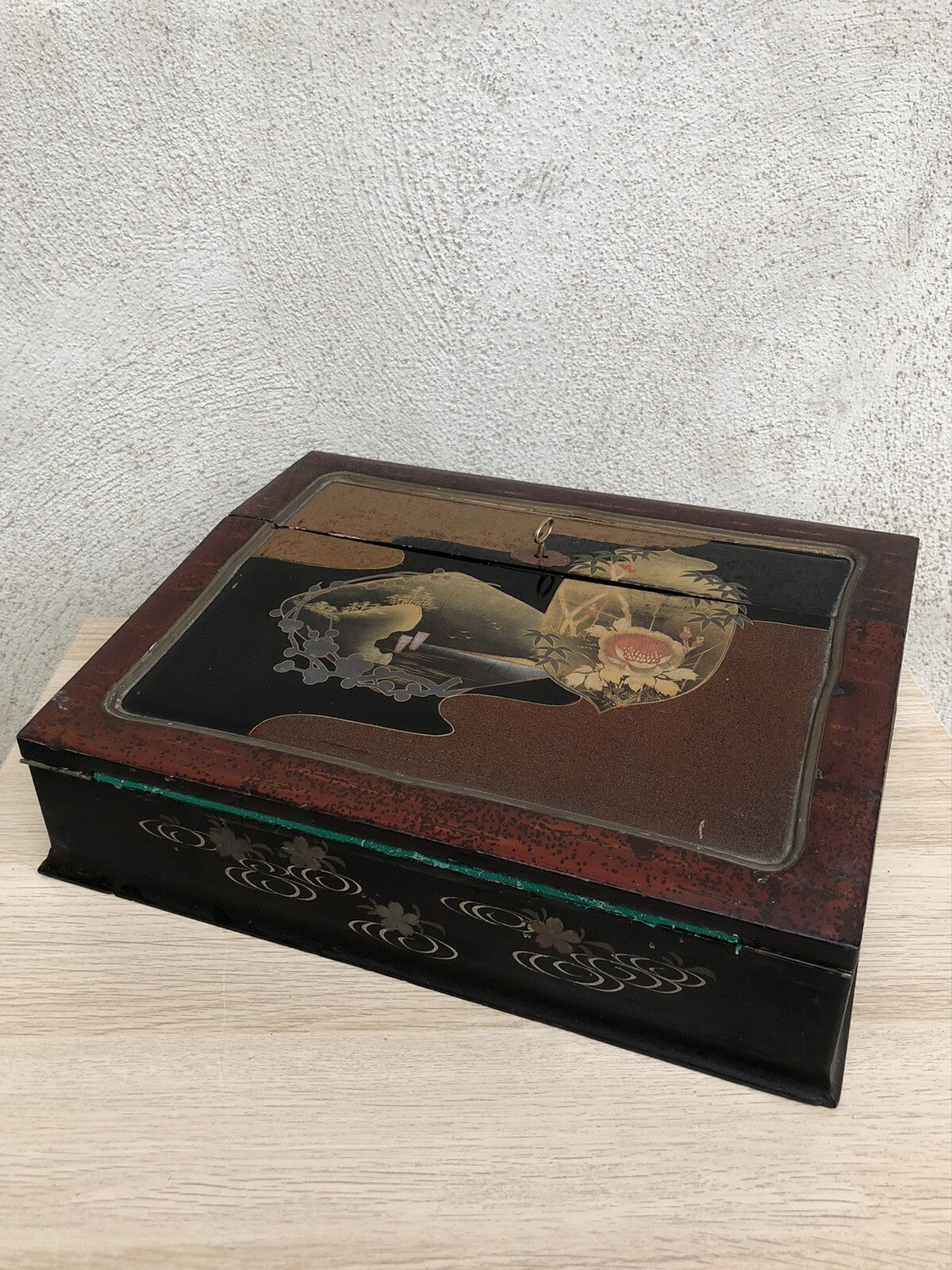 Scrittoio Cinese In Legno Laccato Vintage