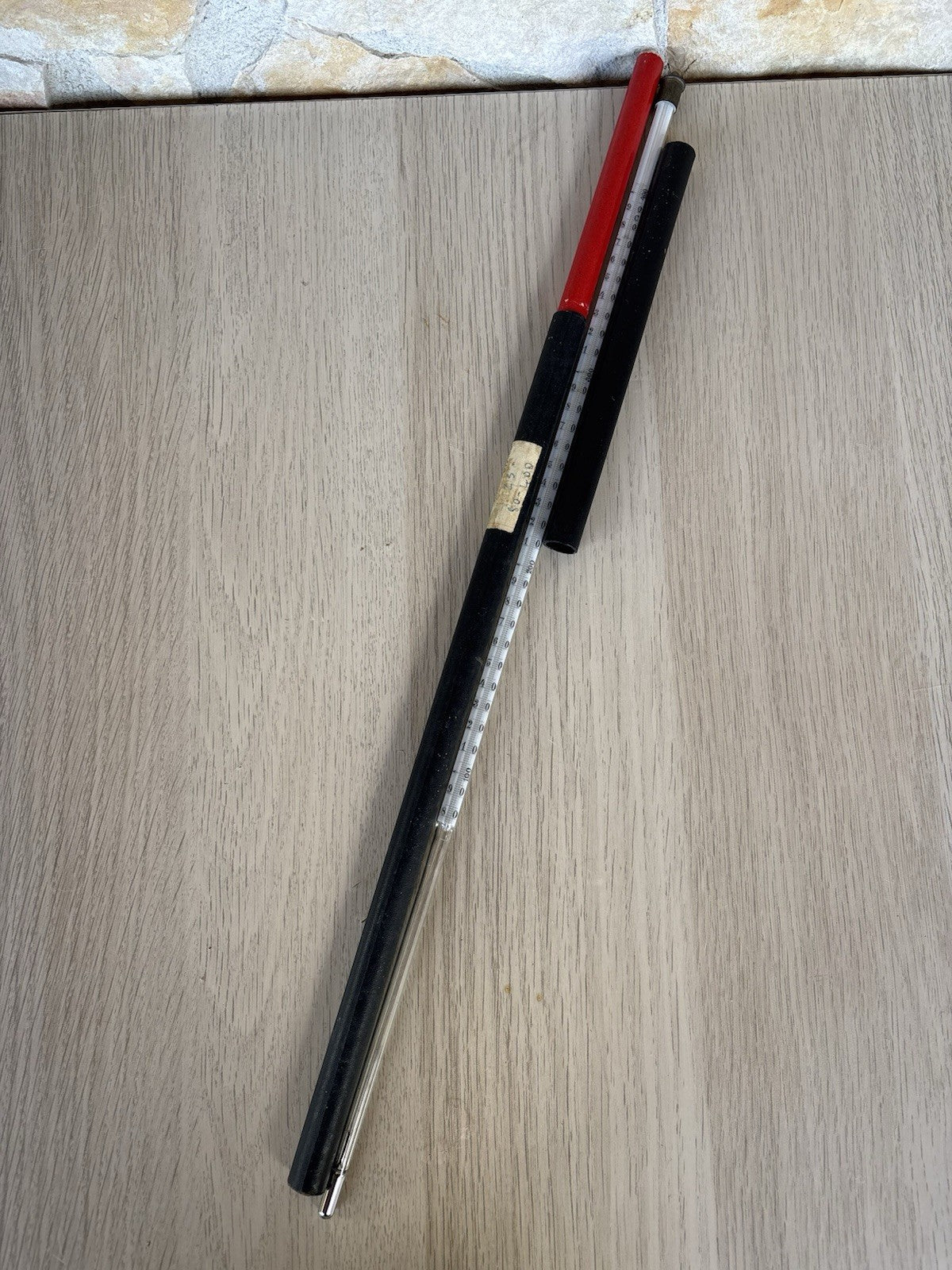 Coppia Di Antichi Termometri Con Custodia