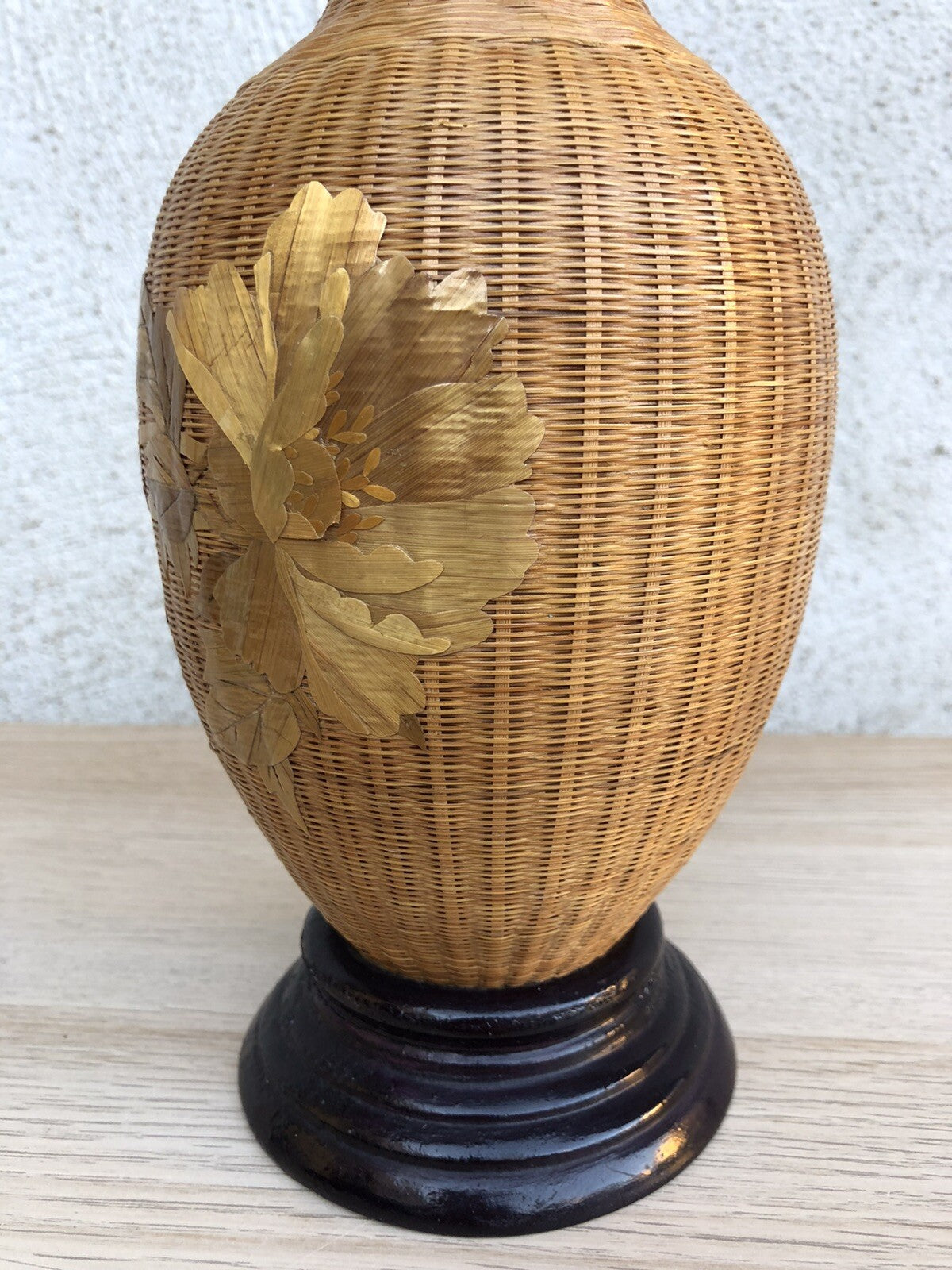 Vaso vintage cinese in vimini