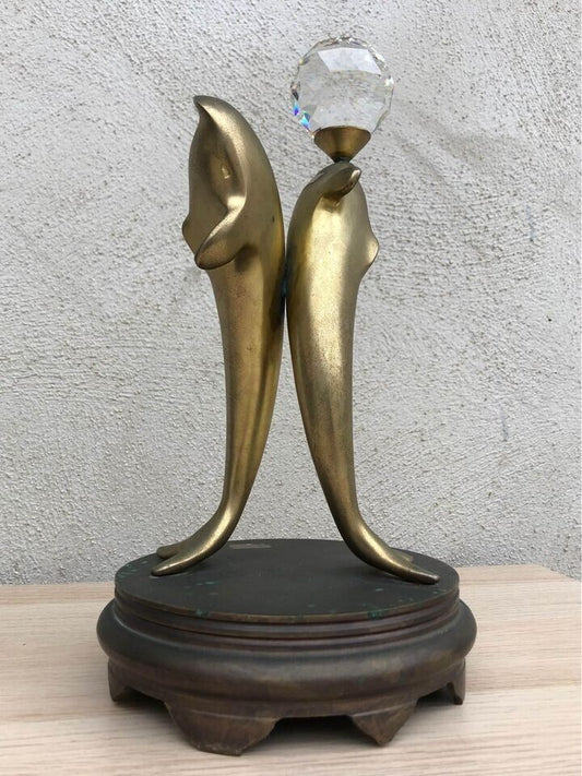 Scultura Vintage- Delfini in ottone e palla in cristallo - su base in ottone