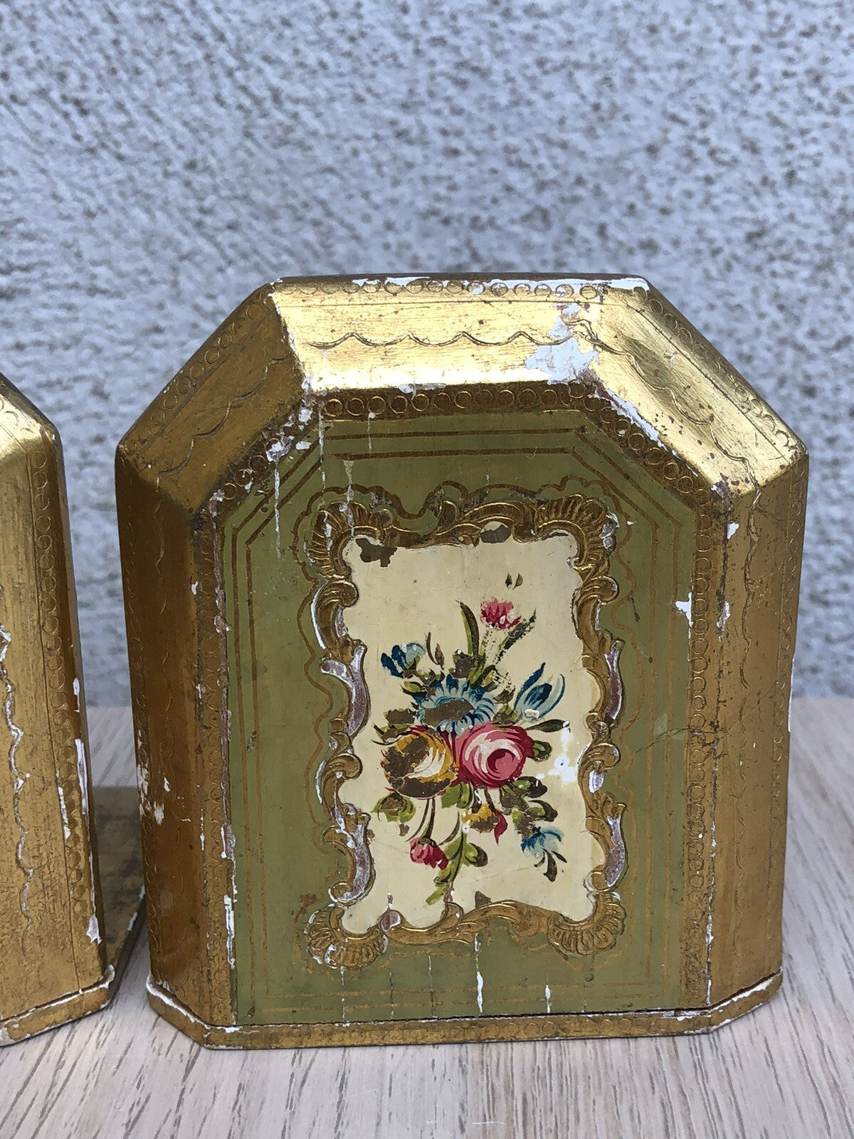 Coppia Di Fermalibri In Legno Stile Fiorentino