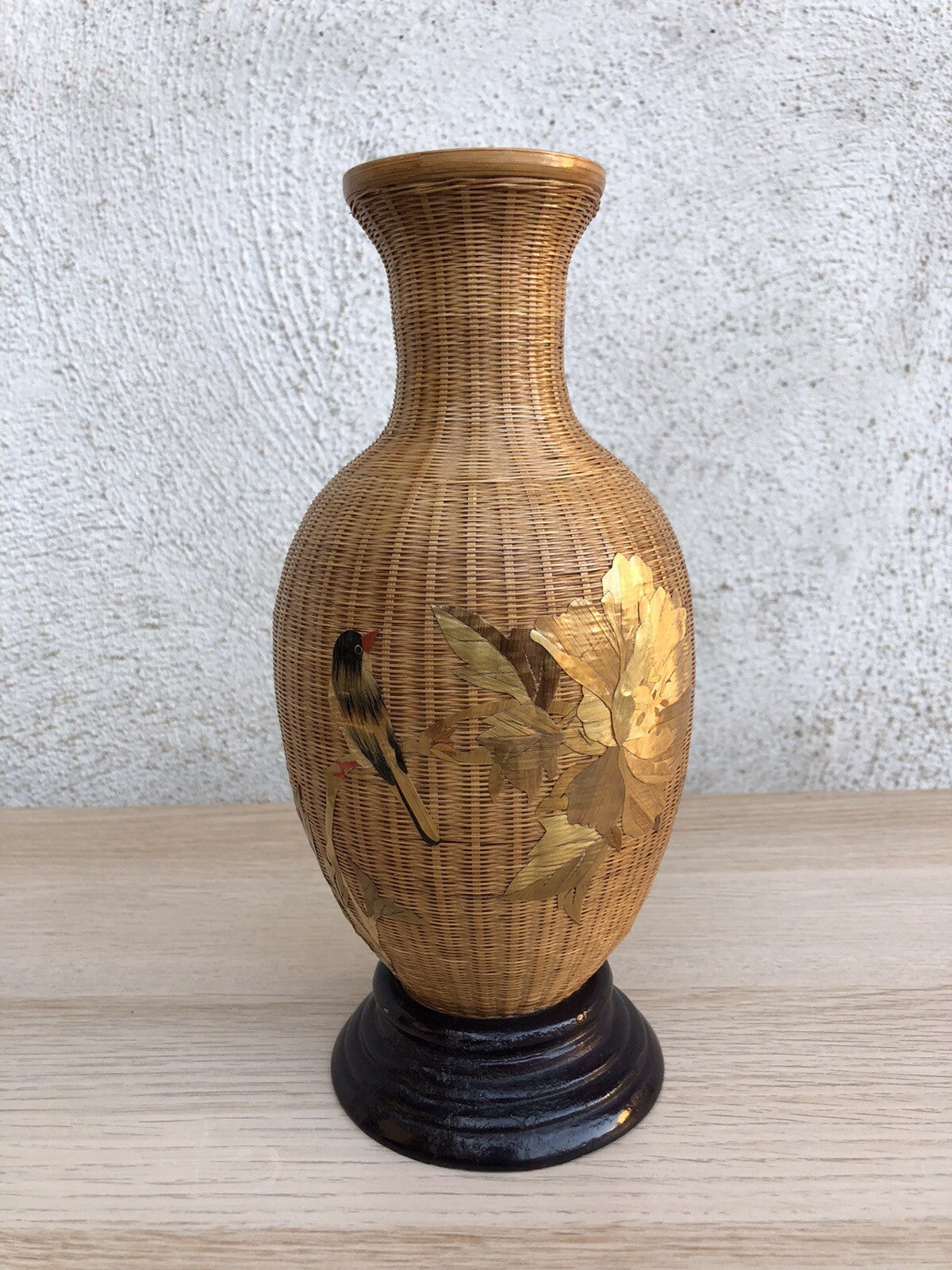 Vaso vintage cinese in vimini