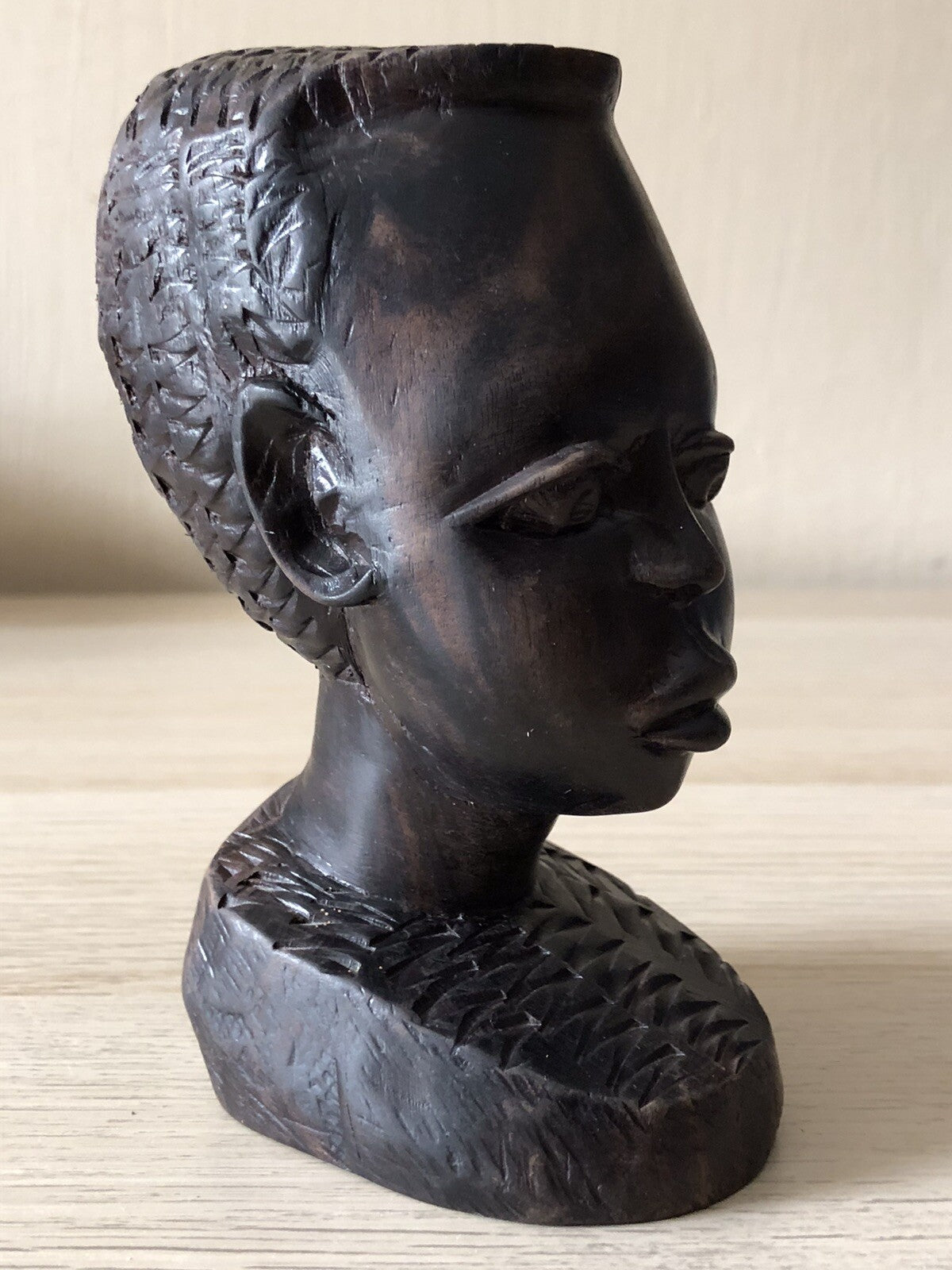 Scultura soprammobile Donna africana vintage in legno ebano