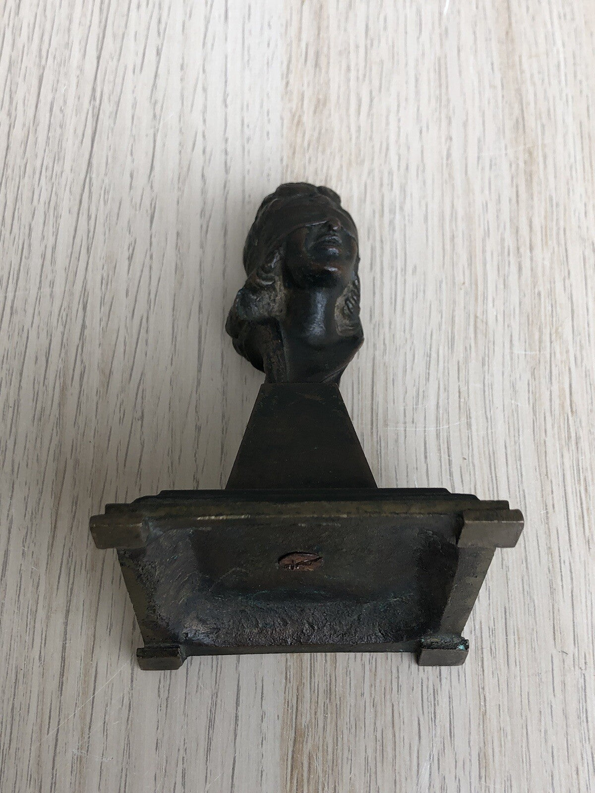 Scultura Vintage Dea Bendata In Bronzo