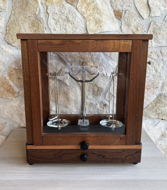 Bilancia Vintage In Teca Di Legno