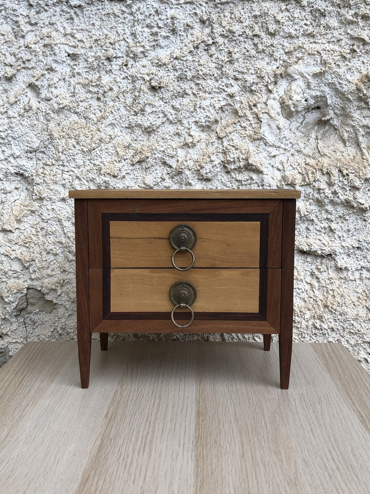 Mobiletto Portagioie Vintage In Legno