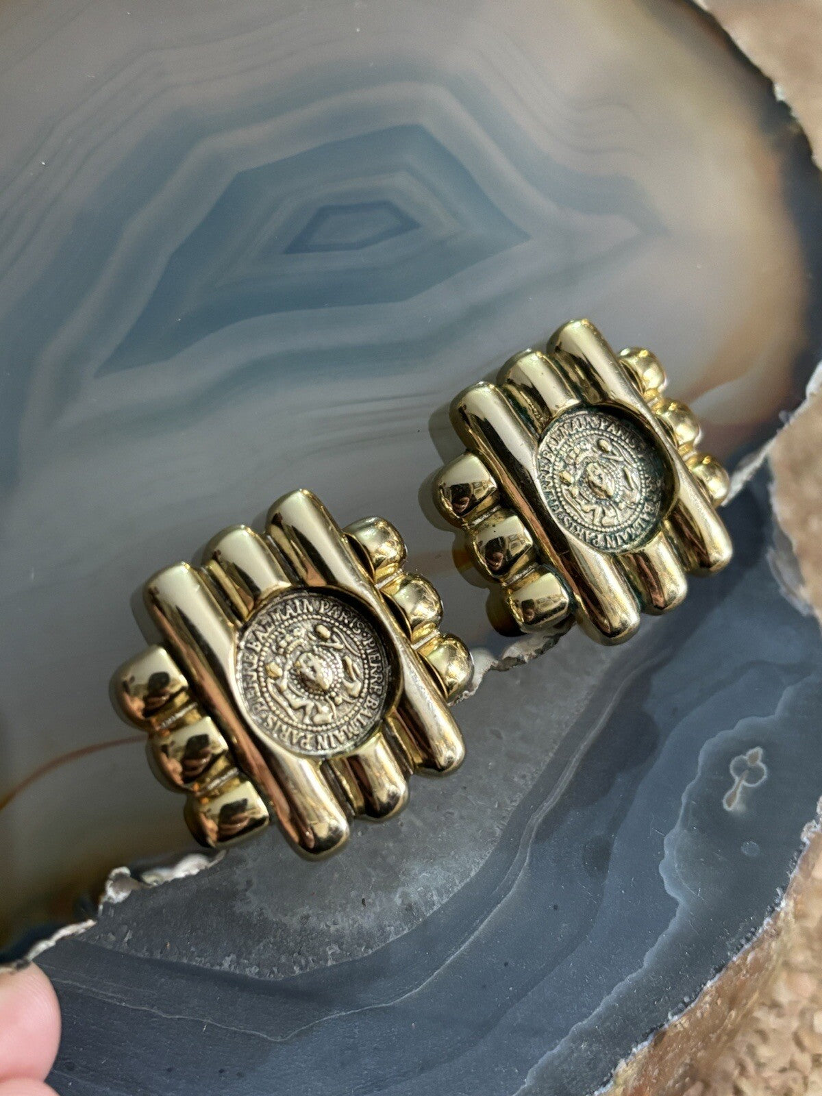 Orecchini A Clip Vintage Pierre Balmain In Ottone