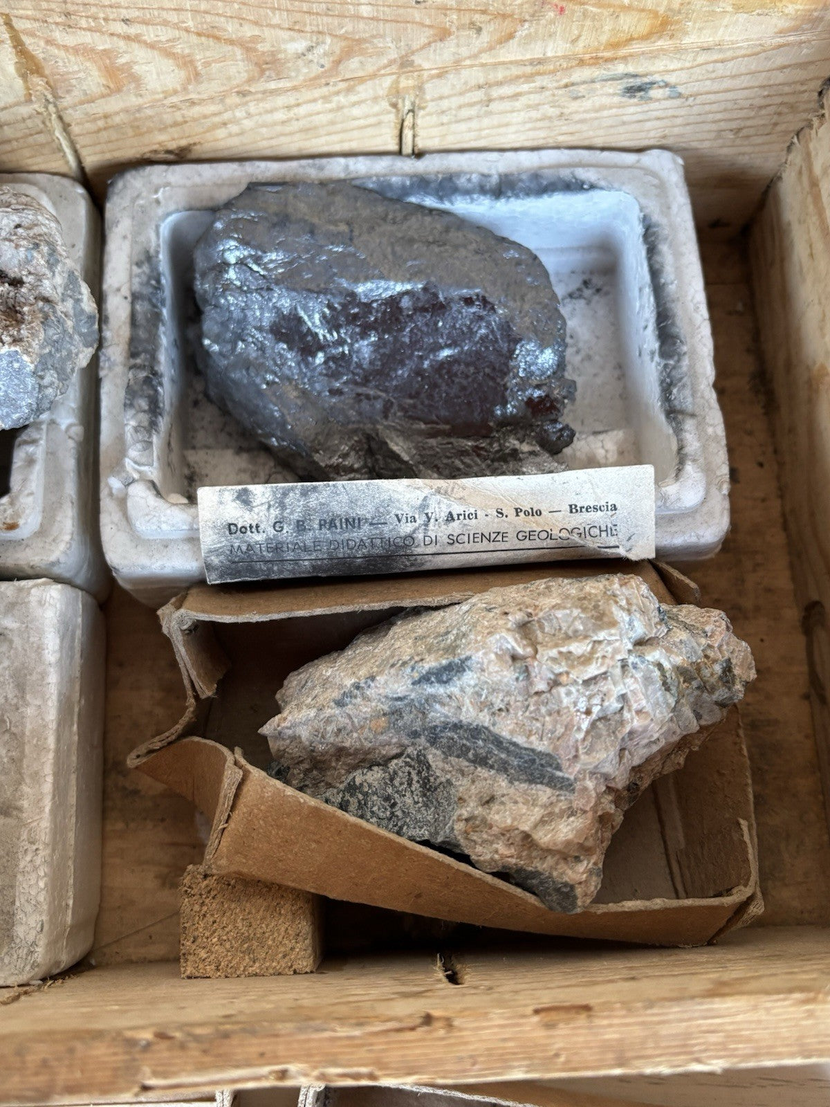 Rocce E Minerali Vintage Con Scatola In Legno Carlo Erba