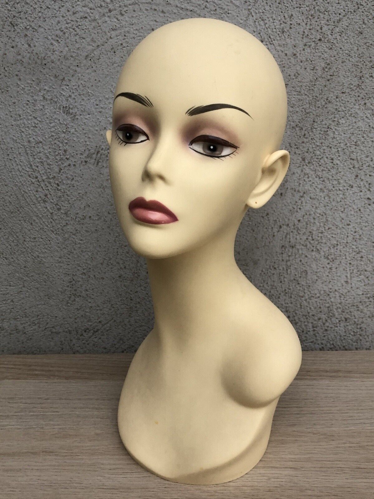 Busto femminile manichino decorativo in plastica anni 70/80