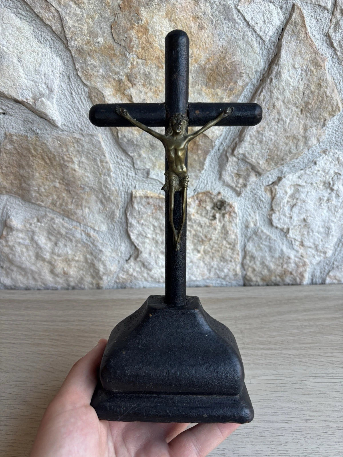 Crocifisso in legno vintage