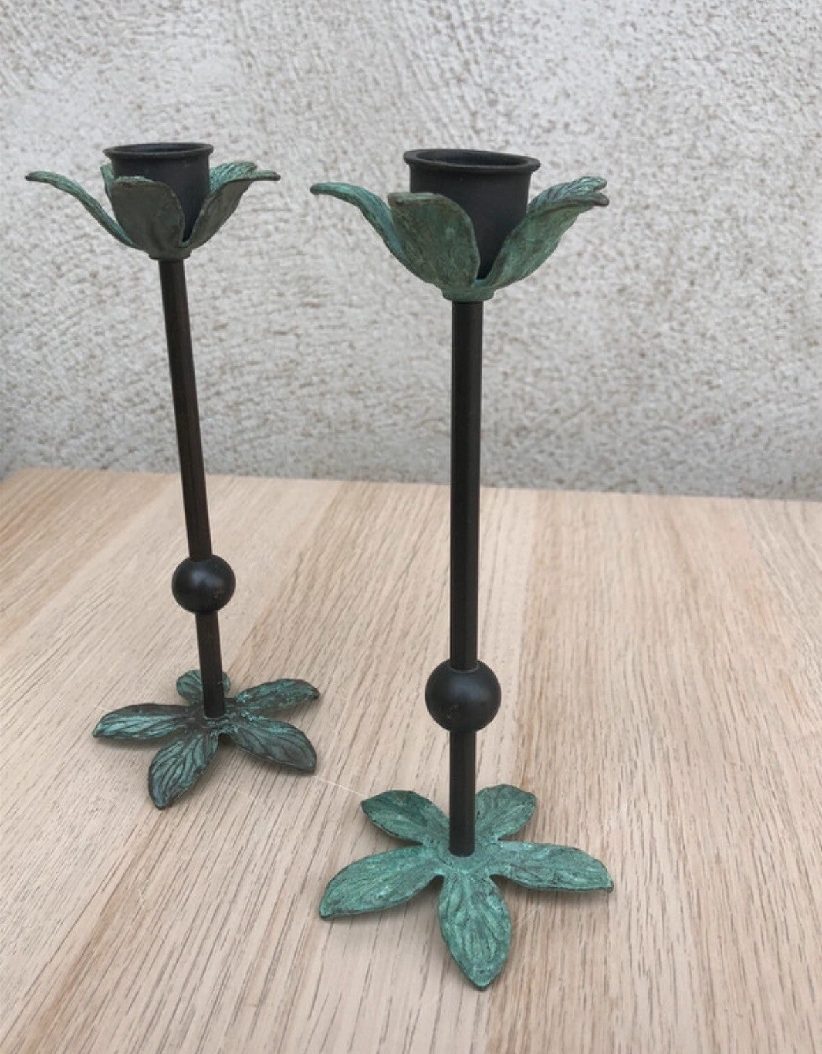 Coppia Di Portacandele Vintage In Metallo
