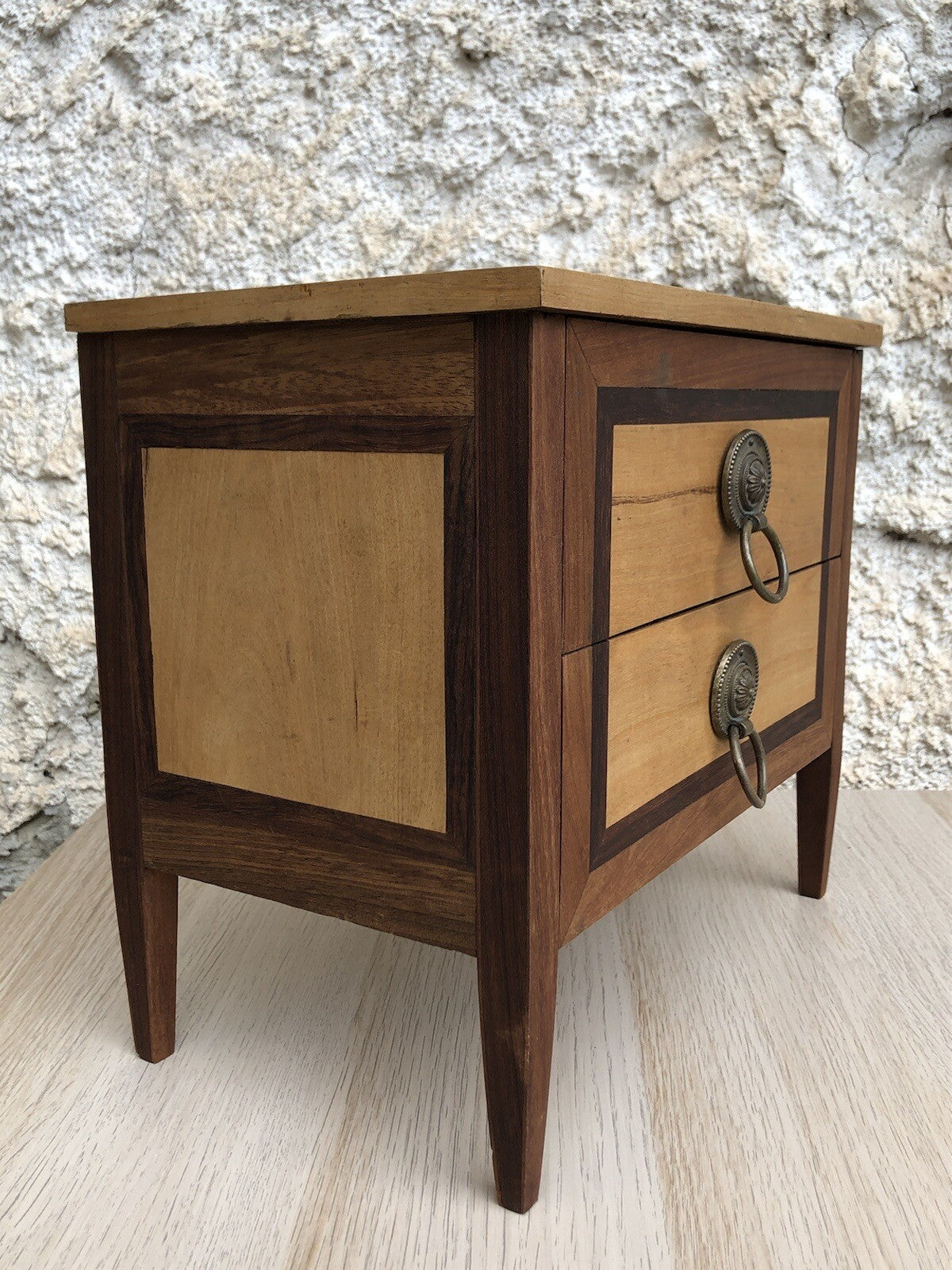 Mobiletto Portagioie Vintage In Legno